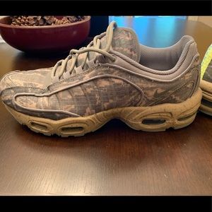 Nike Max Air camouflage  size 11